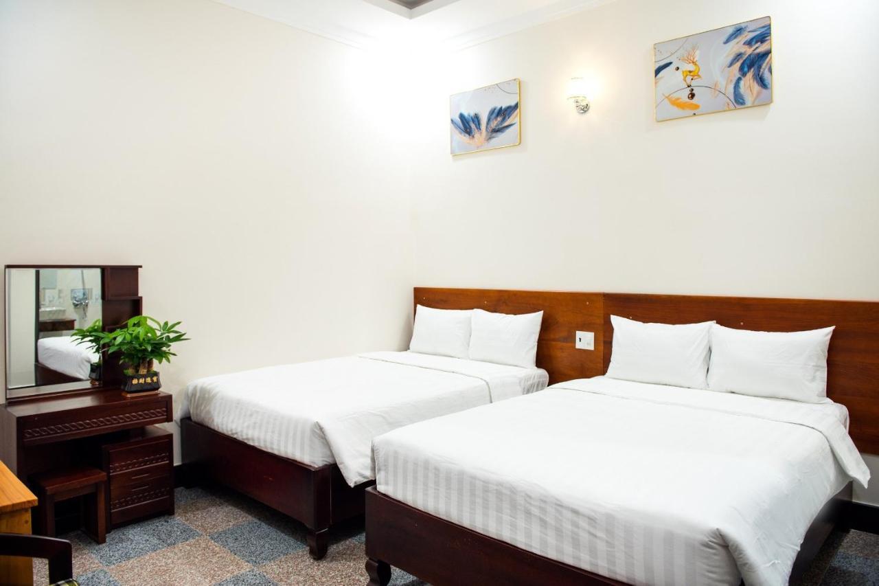 Minh Lam Hotel Pleiku Esterno foto