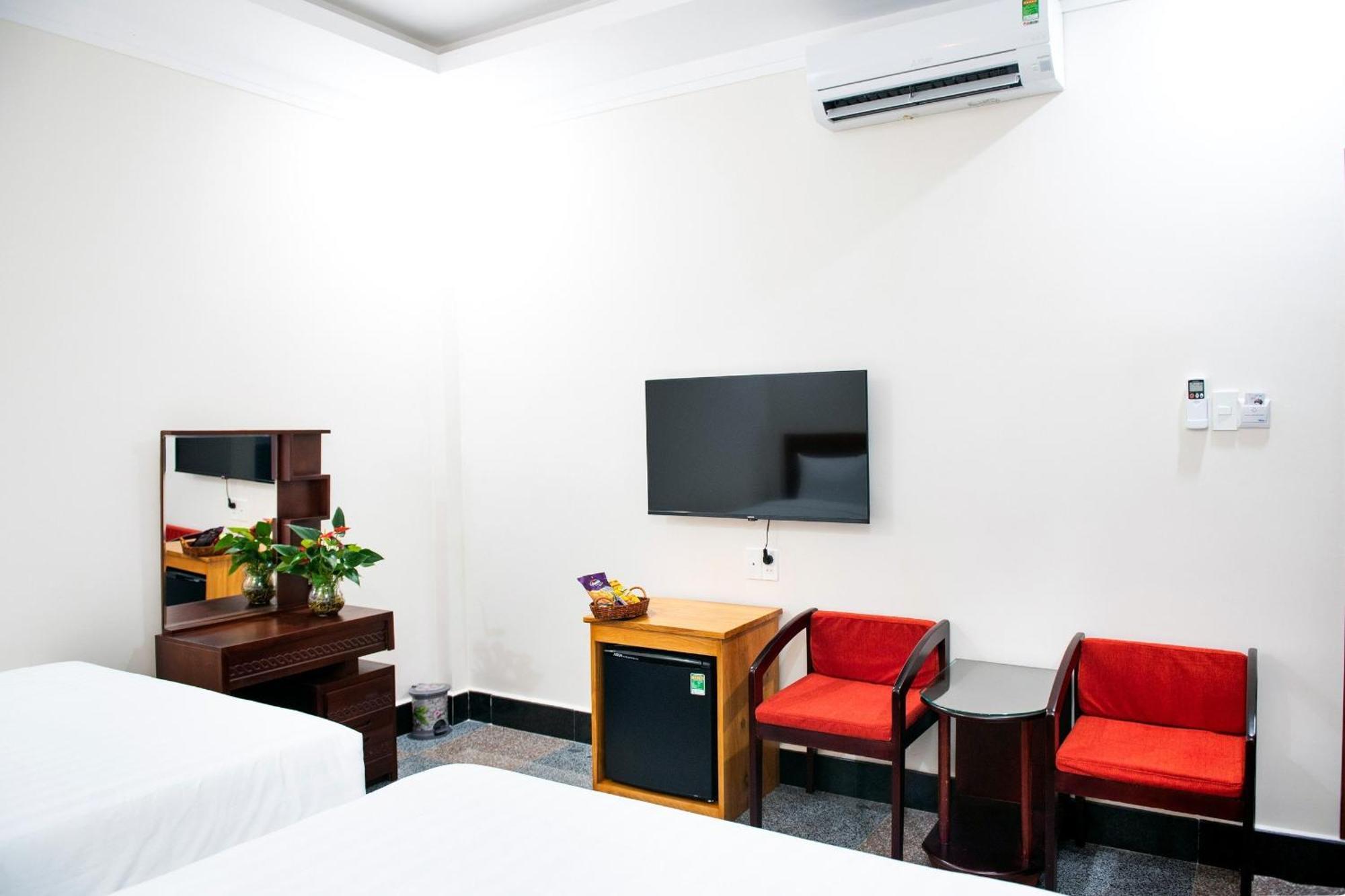 Minh Lam Hotel Pleiku Esterno foto