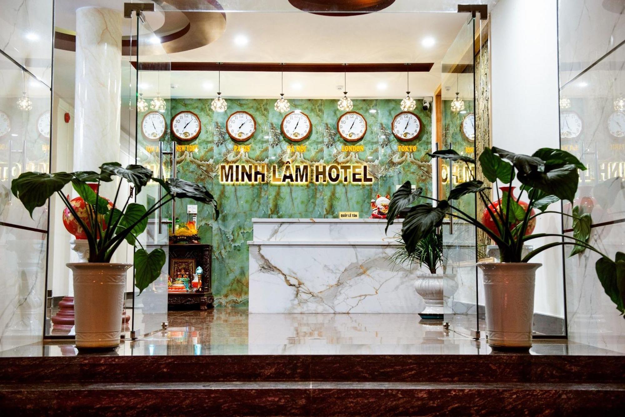 Minh Lam Hotel Pleiku Esterno foto